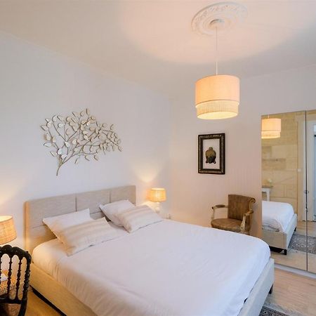 Les Suites D'Alienor-Suite Acanthe Pessac Bagian luar foto