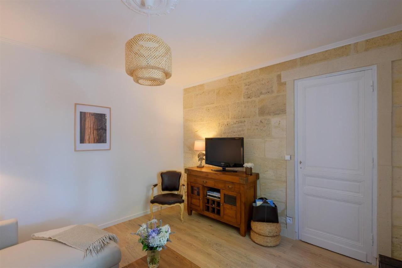 Les Suites D'Alienor-Suite Acanthe Pessac Bagian luar foto