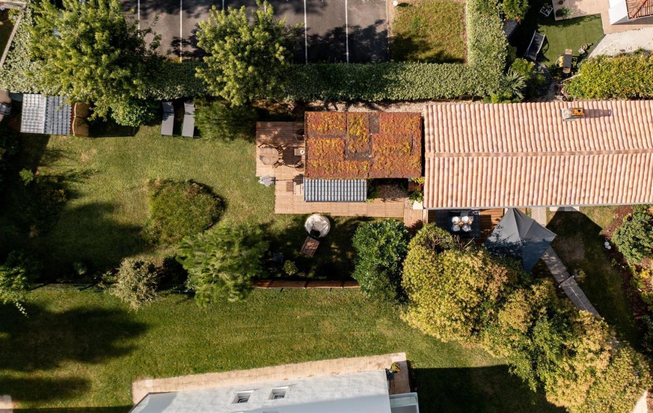 Les Suites D'Alienor-Suite Acanthe Pessac Bagian luar foto