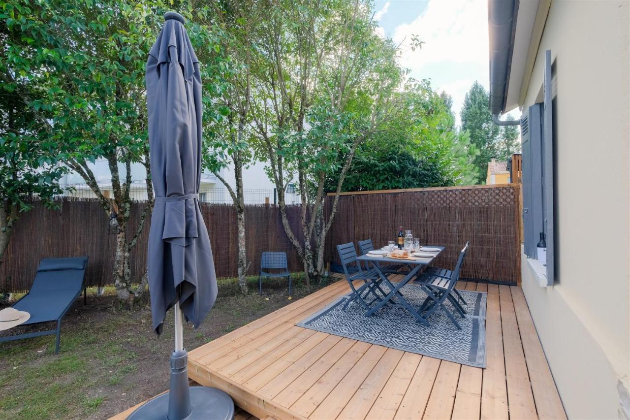Les Suites D'Alienor-Suite Acanthe Pessac Bagian luar foto