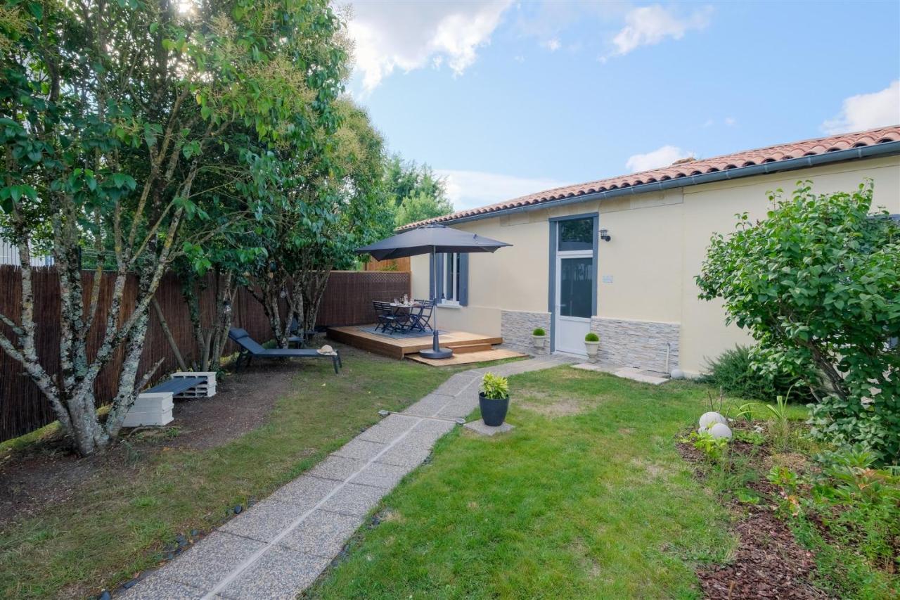 Les Suites D'Alienor-Suite Acanthe Pessac Bagian luar foto